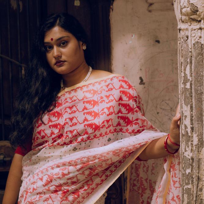 handwoven Red and White Bengali Saree by BONGONIKETAN