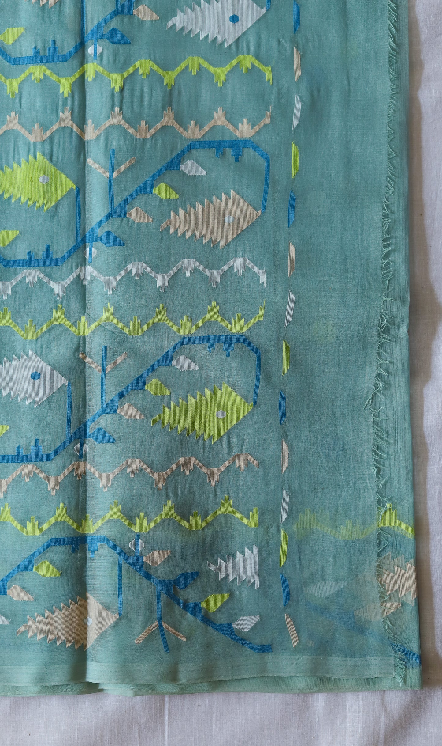 Handwoven Bengal Muslin Saree