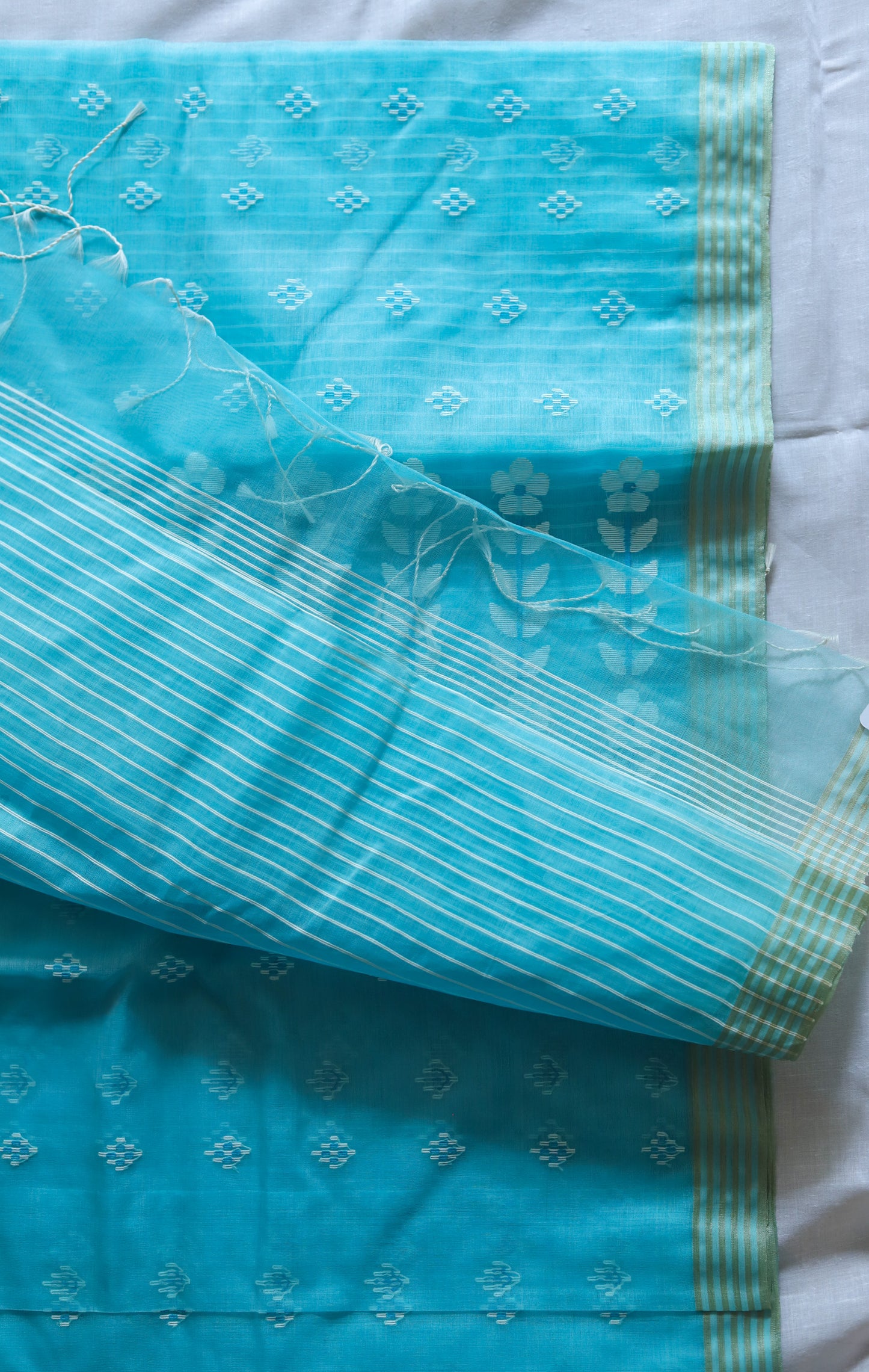 Handwoven Bengal Muslin Saree
