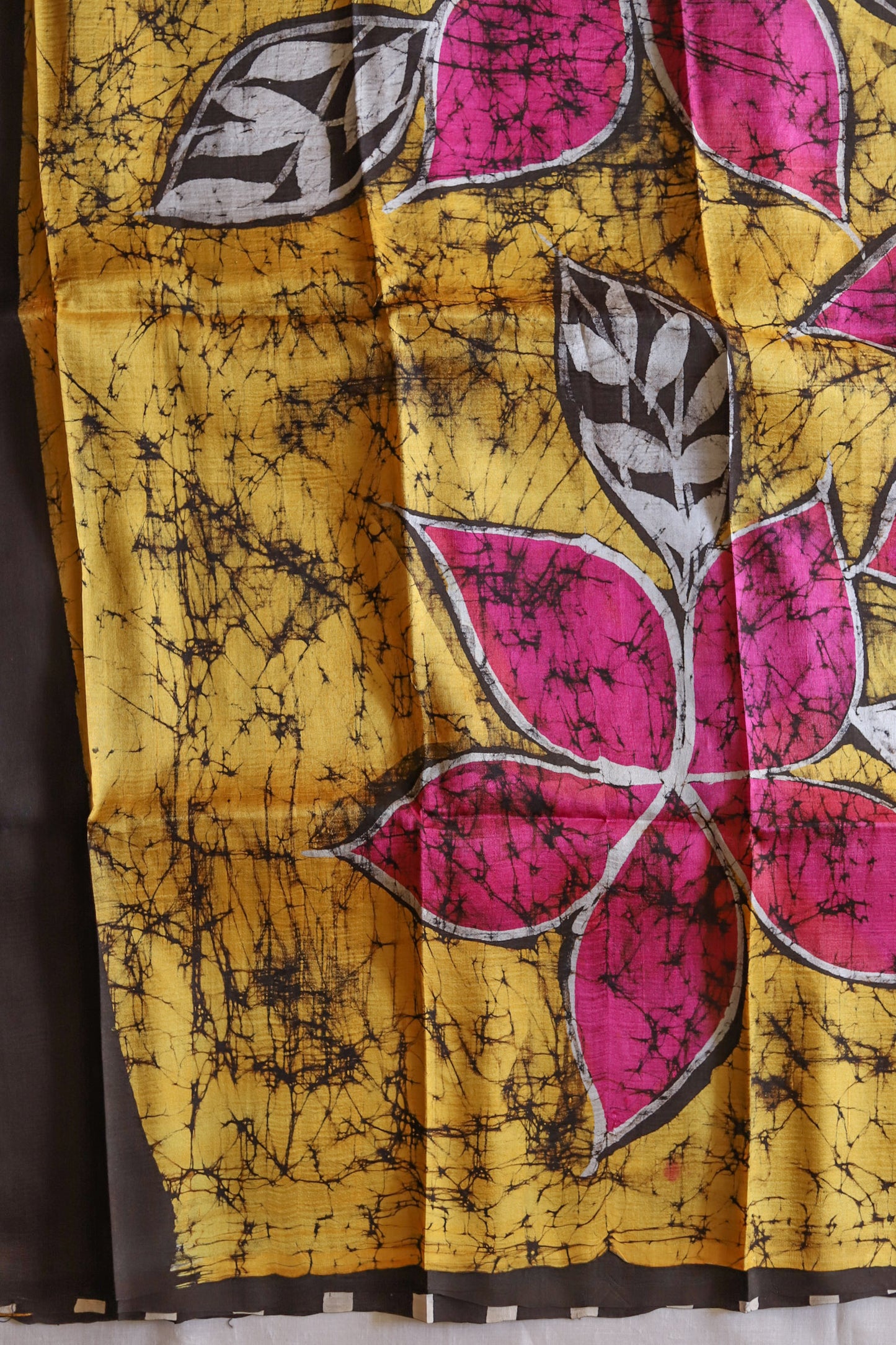 Handwoven Bengal Hand Batik Silk Saree