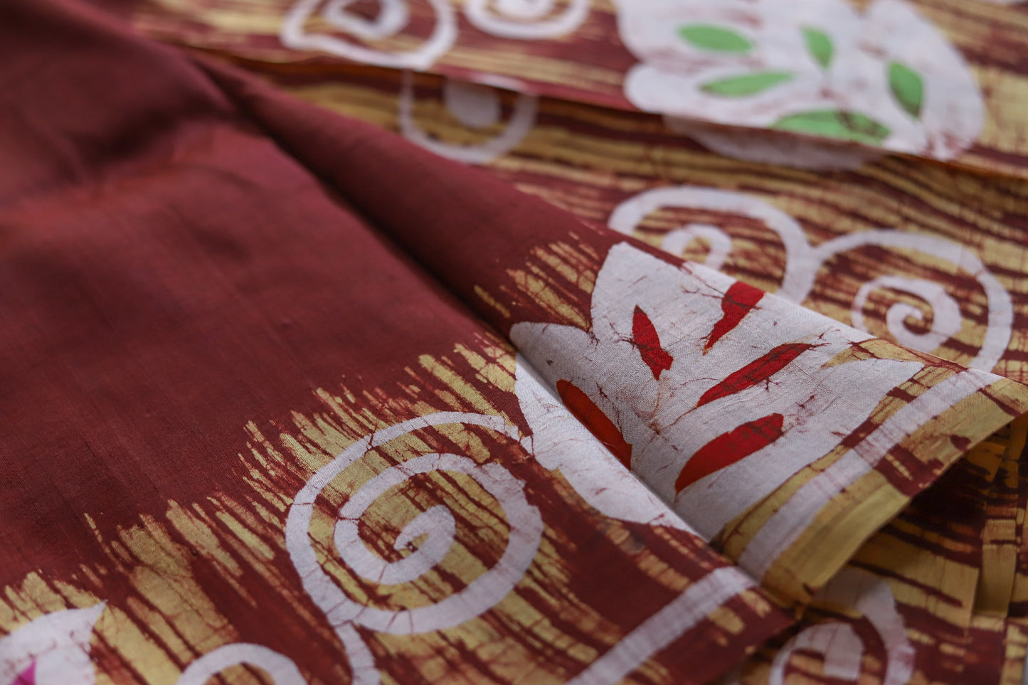 Handwoven Bengal Hand Batik Silk Saree