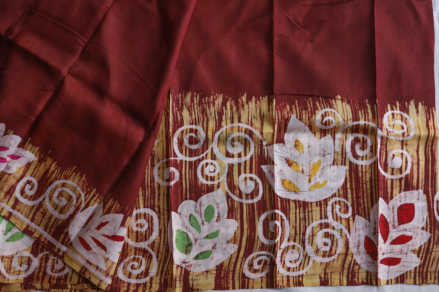 Handwoven Bengal Hand Batik Silk Saree