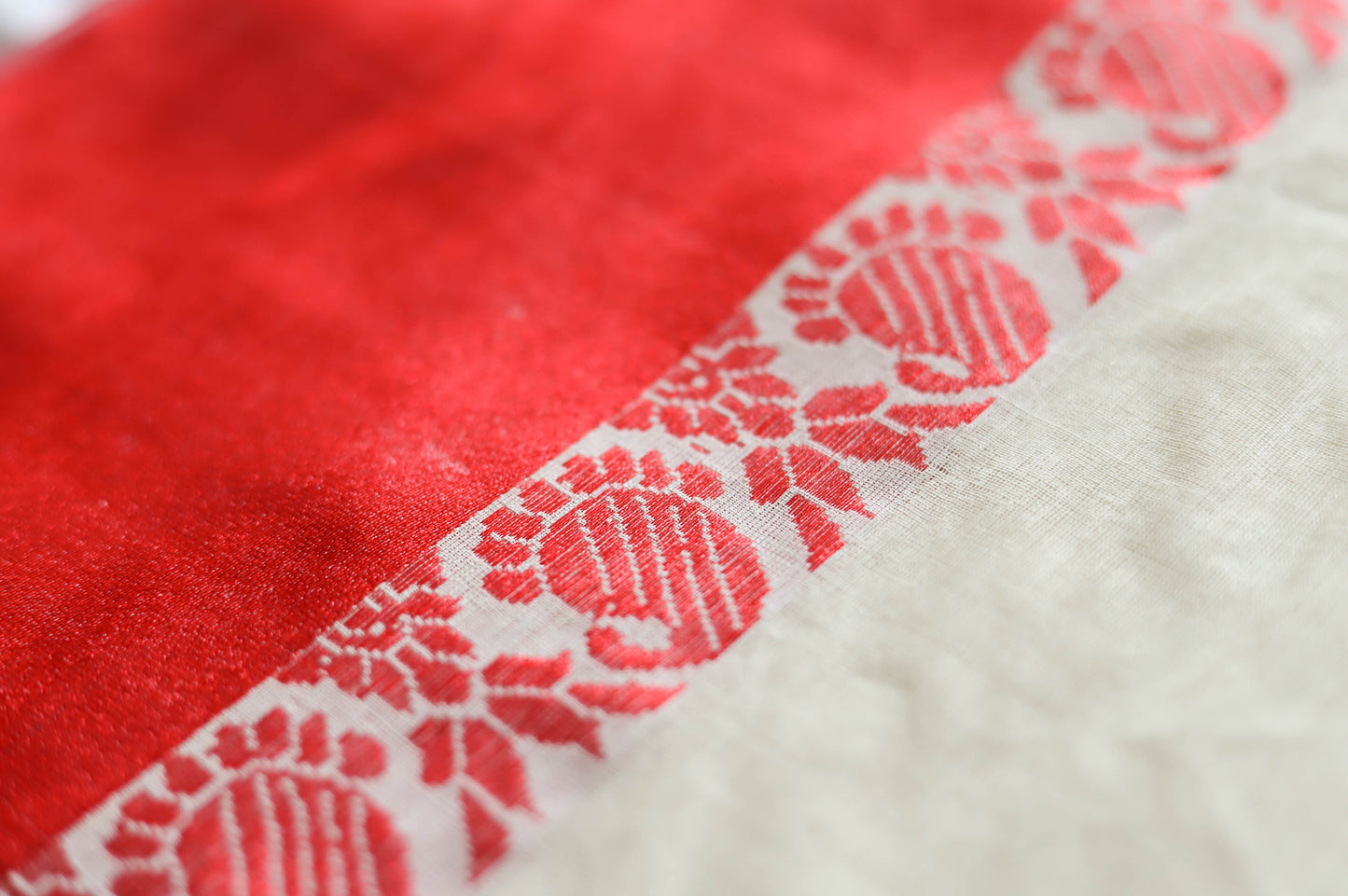 Handwoven Bengal White and Red Cotton Saree