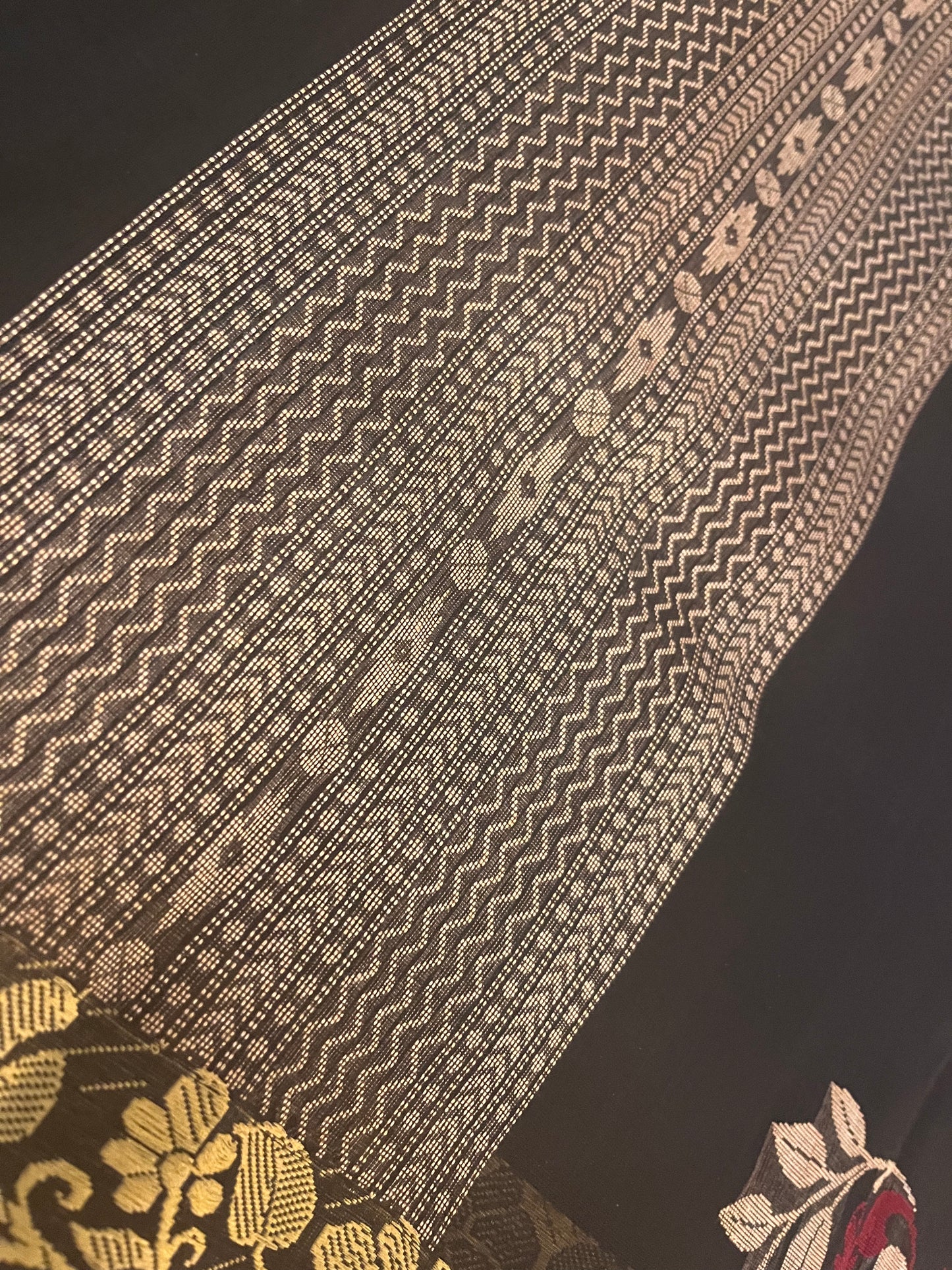 Handwoven Bengal Tant Saree (Tangail Saree)