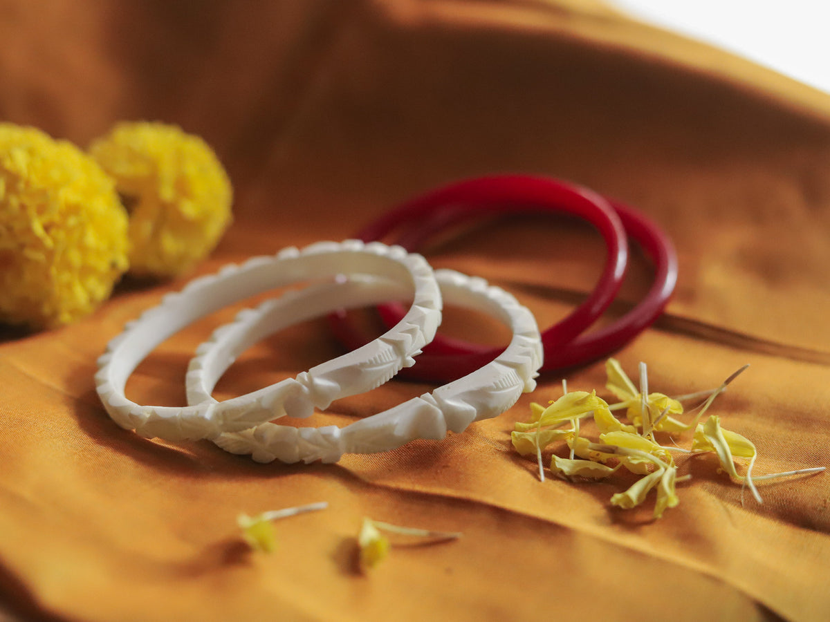 Handcarved Shakha Pola (2.6 Inch)