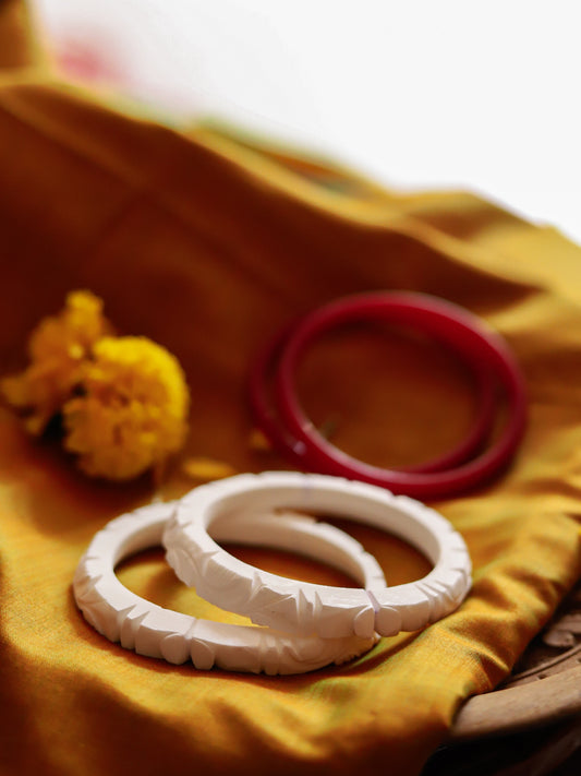 Handcarved Shakha Pola Bangle Pair (2.2 Inch)