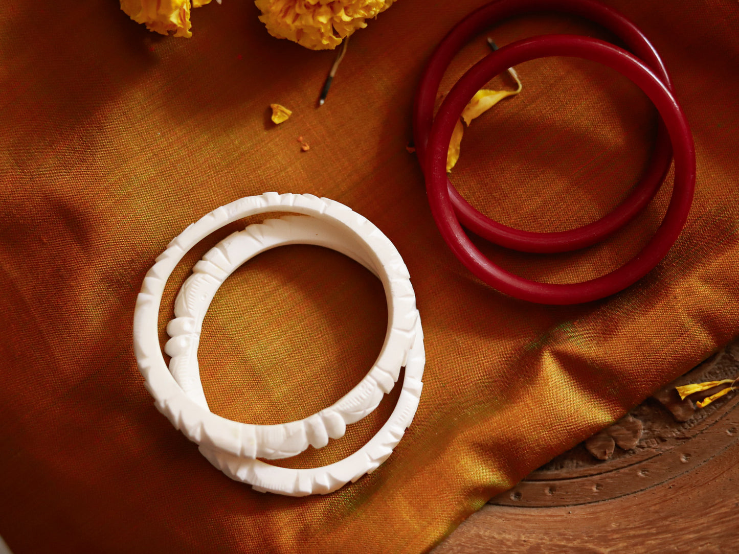 Handcarved Shakha Pola Bangle Pair (2.0 Inch)