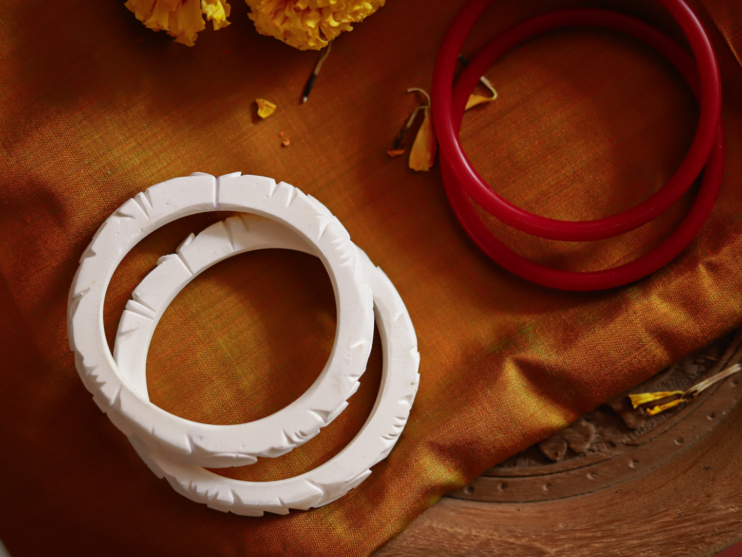 Handcarved Shakha Pola Bangle Pair (2.2 Inch)