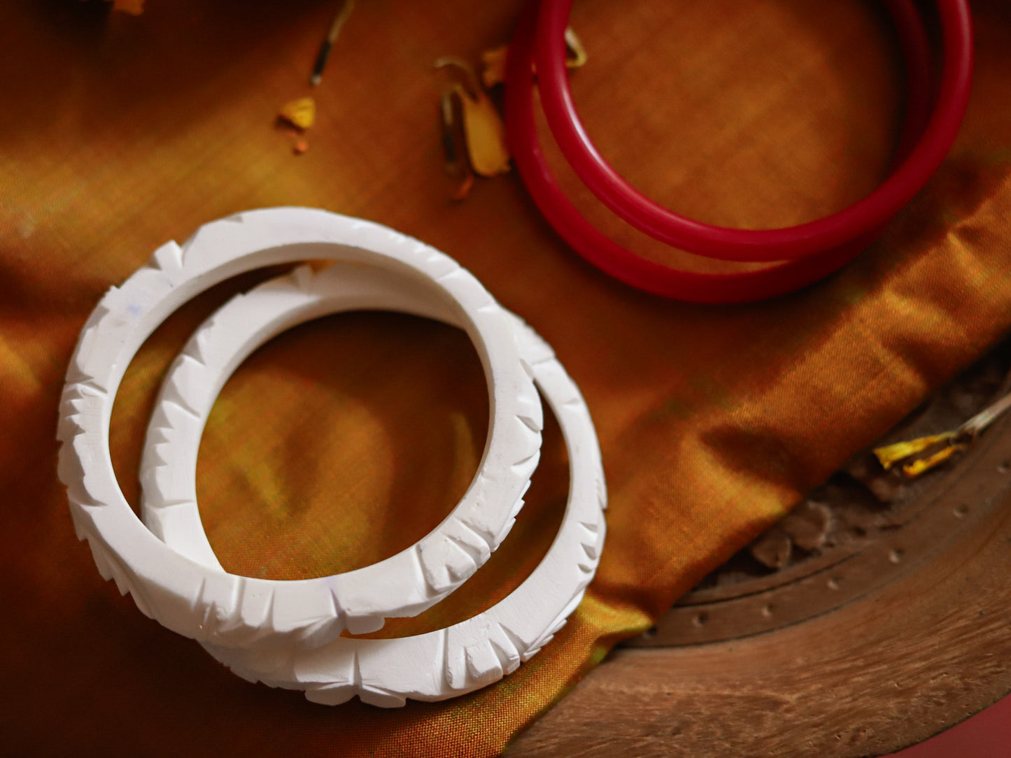 Handcarved Shakha Pola Bangle Pair (2.4 Inch)