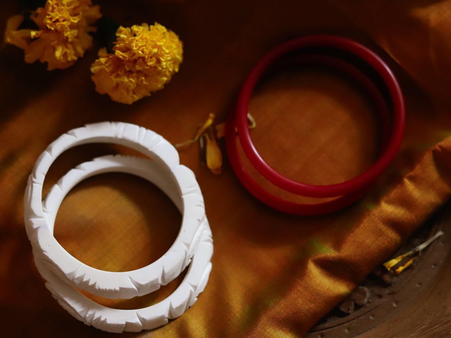 Handcarved Shakha Pola Bangle Pair (2.4 Inch)