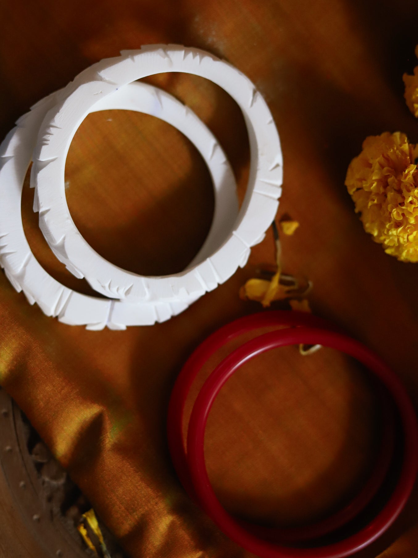 Handcarved Shakha Pola Bangle Pair (2.4 Inch)