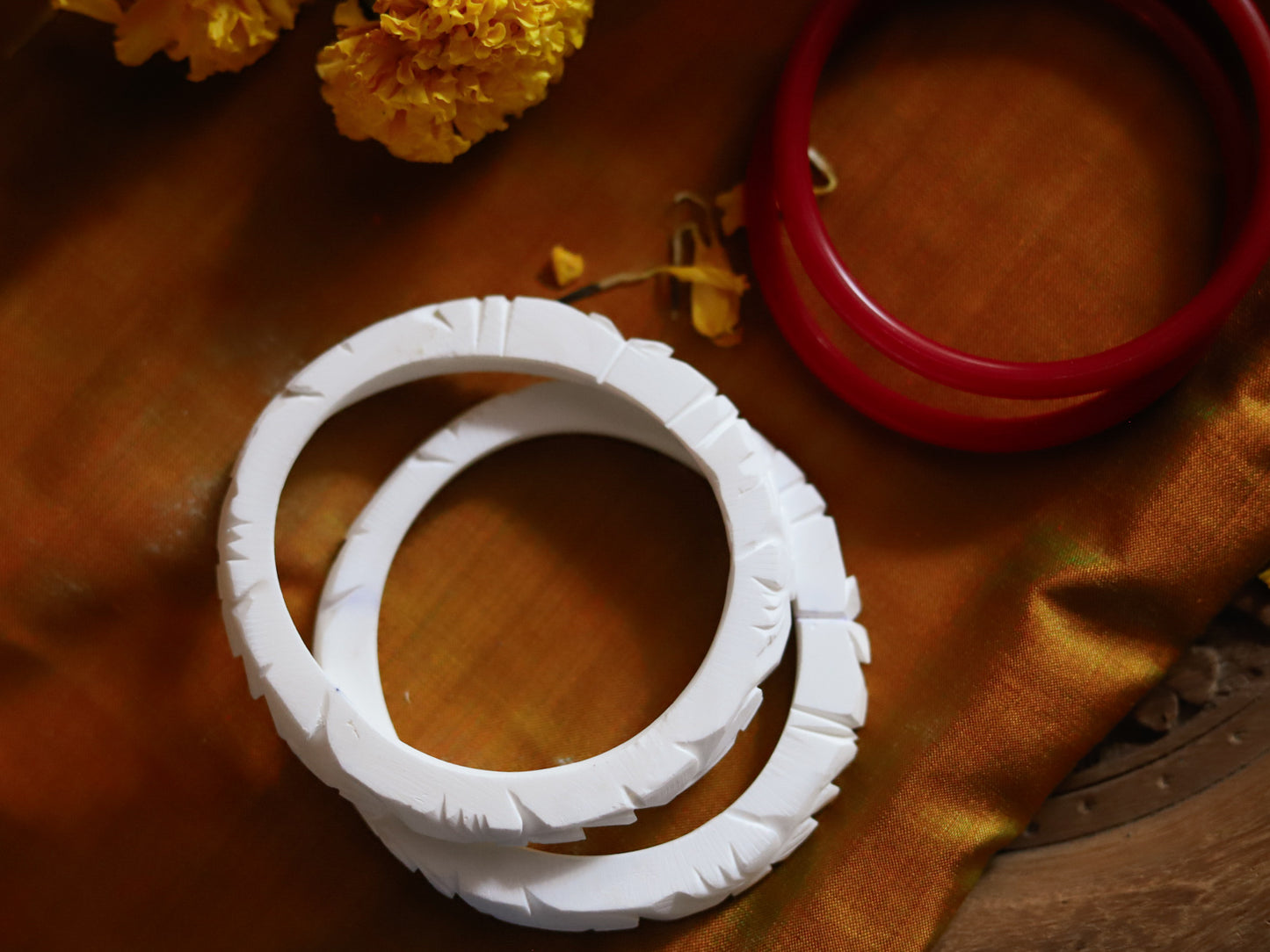 Handcarved Shakha Pola Bangle Pair (2.4 Inch)