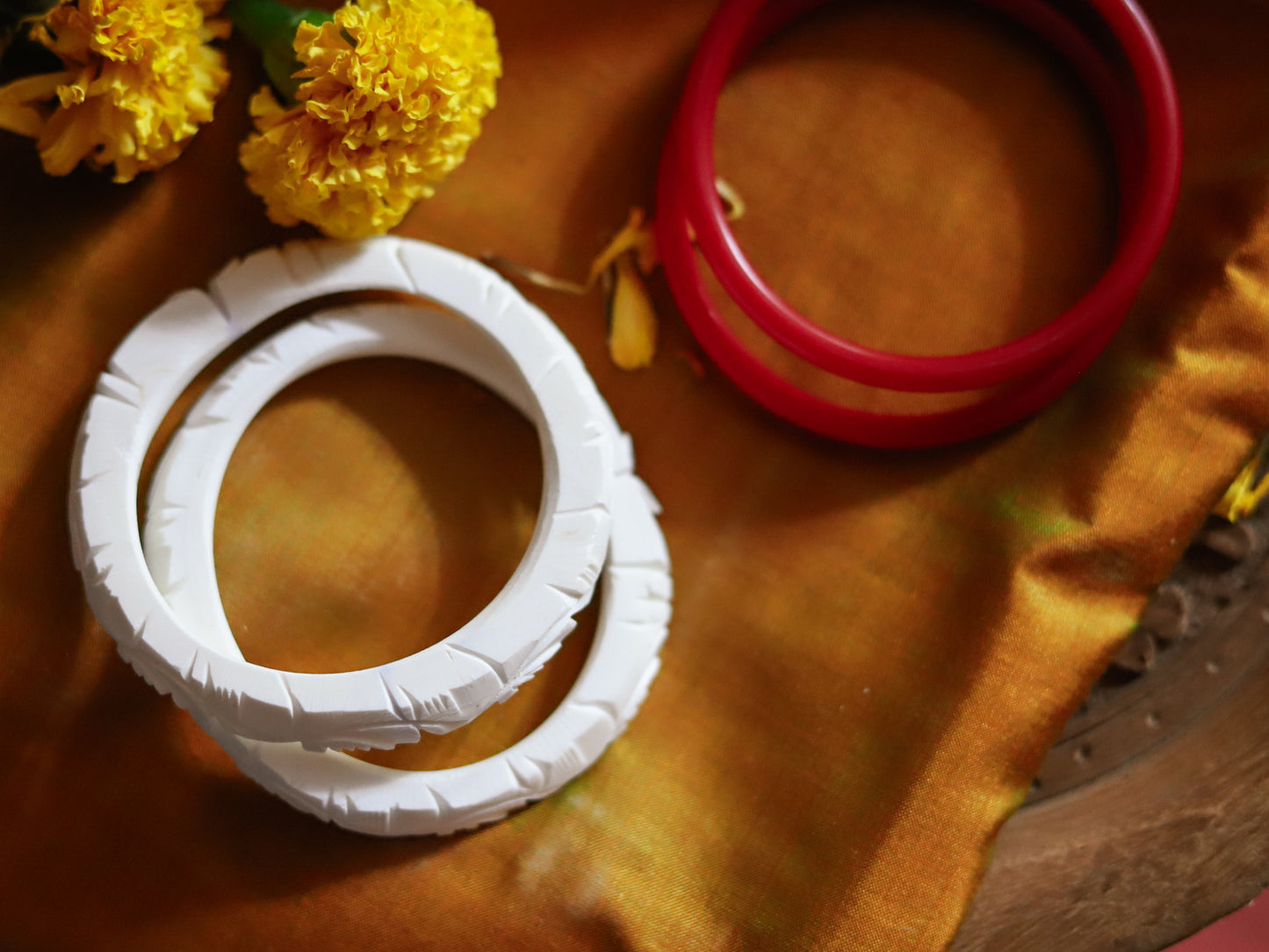 Handcarved Shakha Pola Bangle Pair (2.4 Inch)