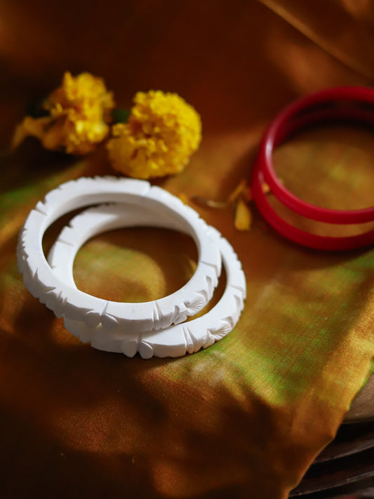 Handcarved Shakha Pola Bangle Pair (2.4 Inch)