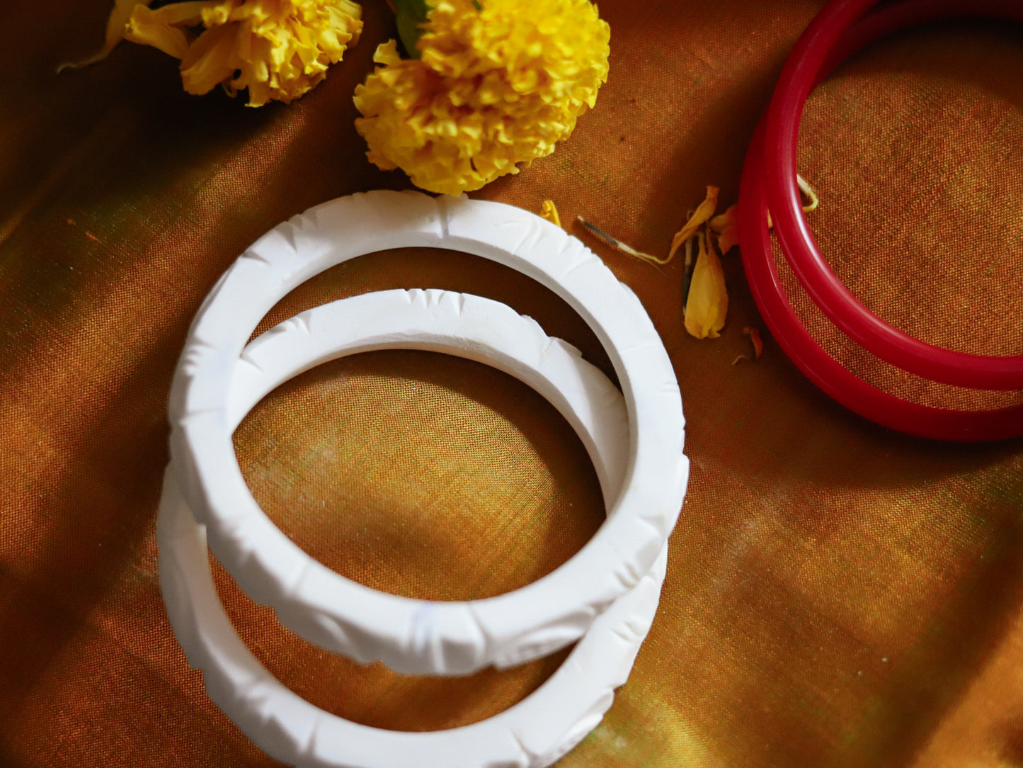 Handcarved Shakha Pola Bangle Pair (2.4 Inch)