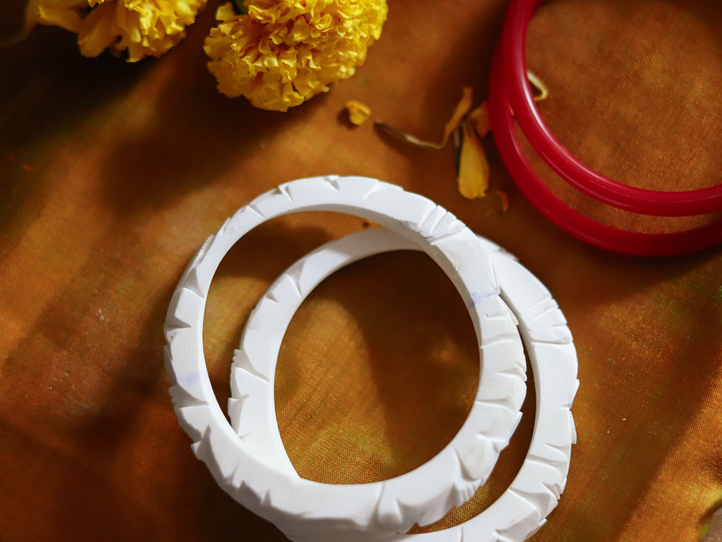 Handcarved Shakha Pola Bangle Pair (2.4 Inch)