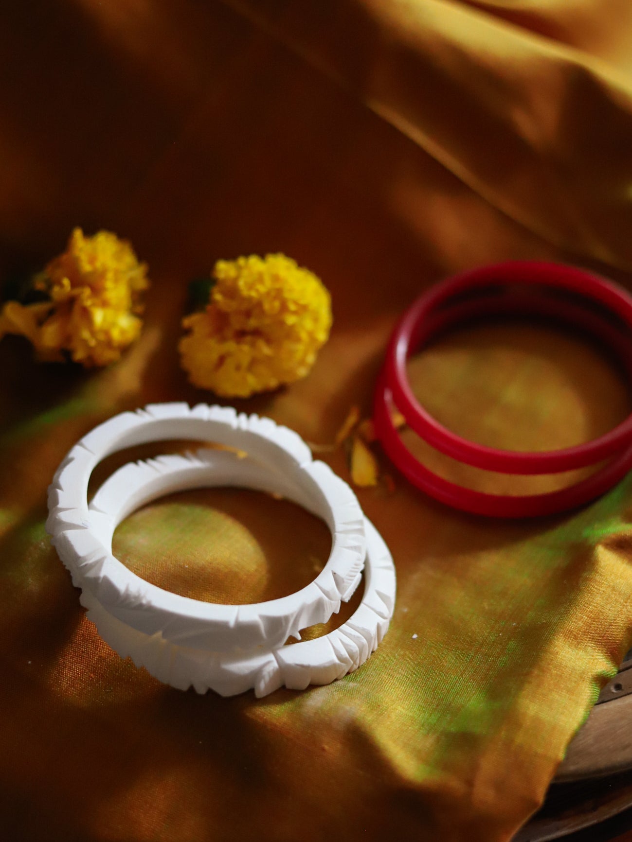 Handcarved Shakha Pola Bangle Pair (2.6 Inch)