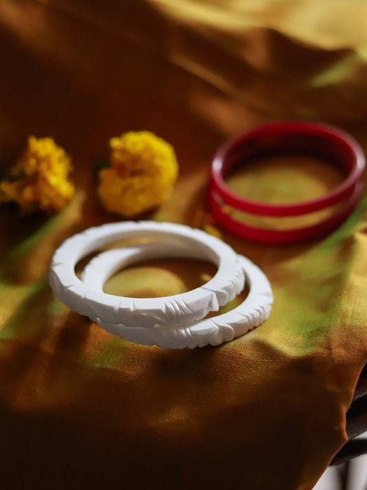 Handcarved Shakha Pola Bangle Pair (2.6 Inch)