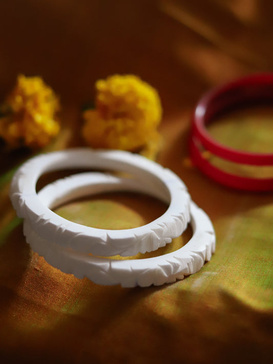 Handcarved Shakha Pola Bangle Pair (2.6 Inch)