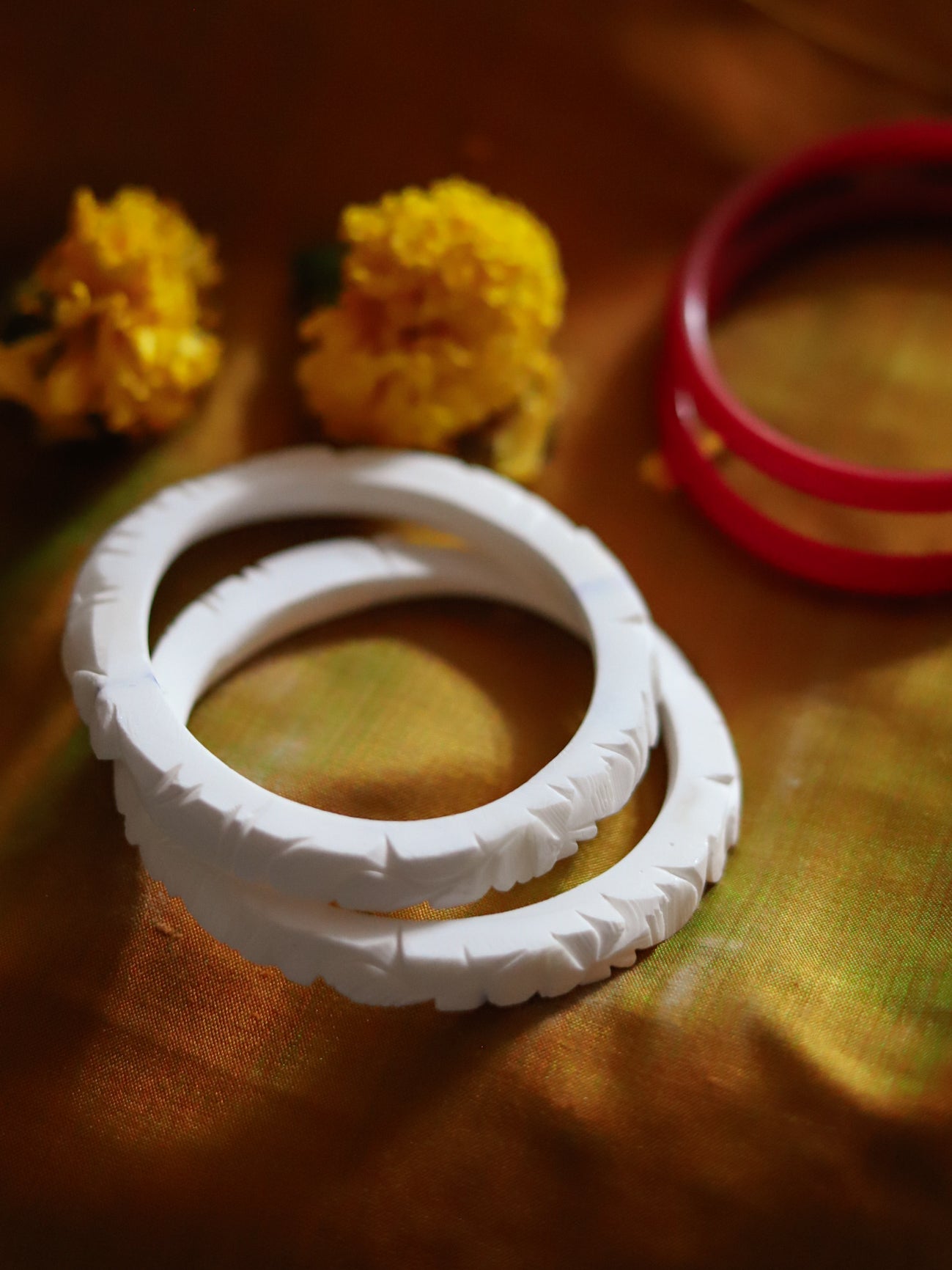 Handcarved Shakha Pola Bangle Pair (2.6 Inch)