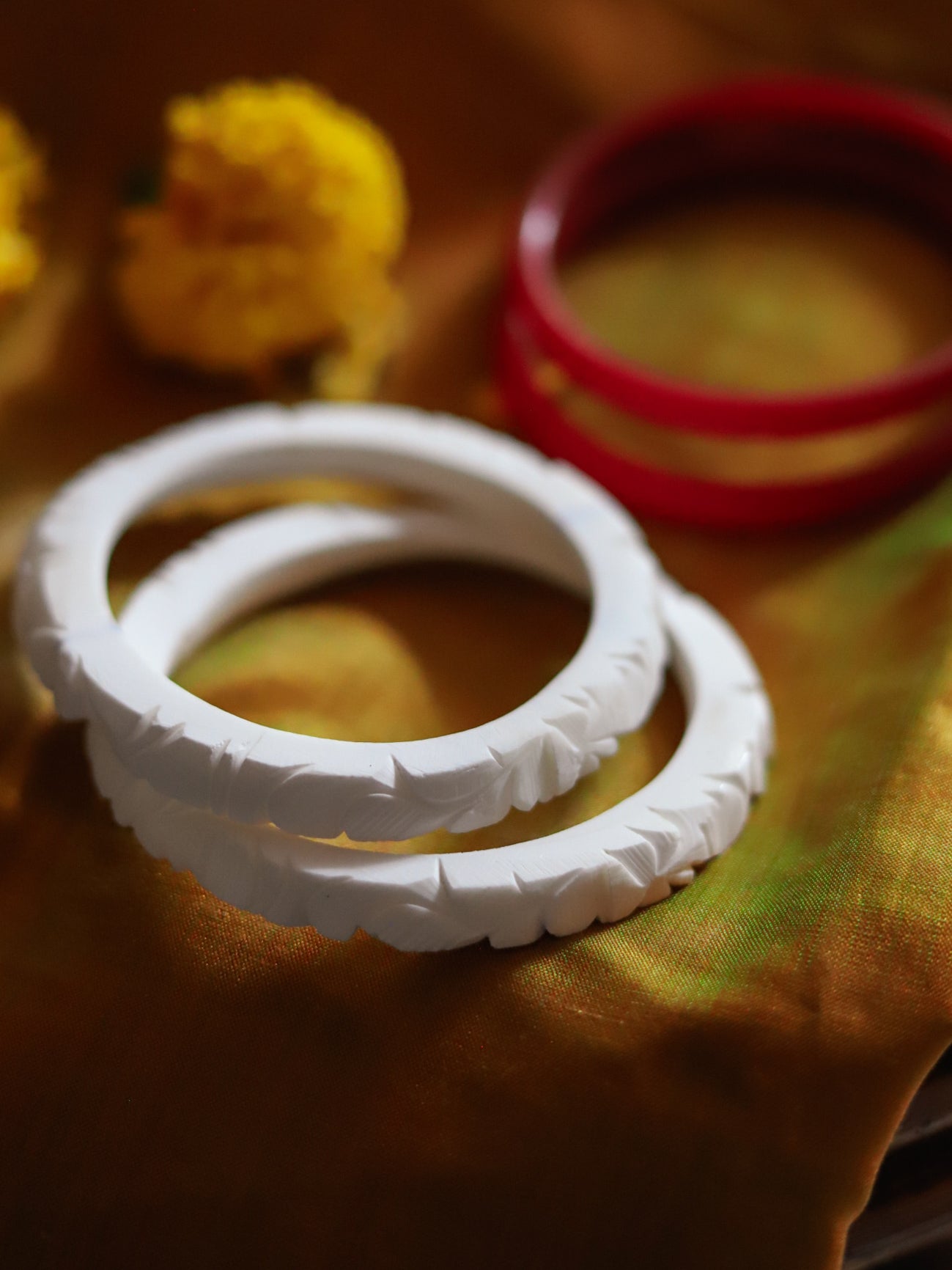 Handcarved Shakha Pola Bangle Pair (2.6 Inch)