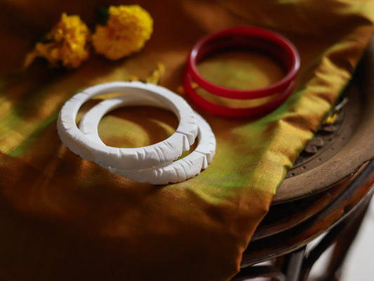 Handcarved Shakha Pola Bangle Pair (2.6 Inch)