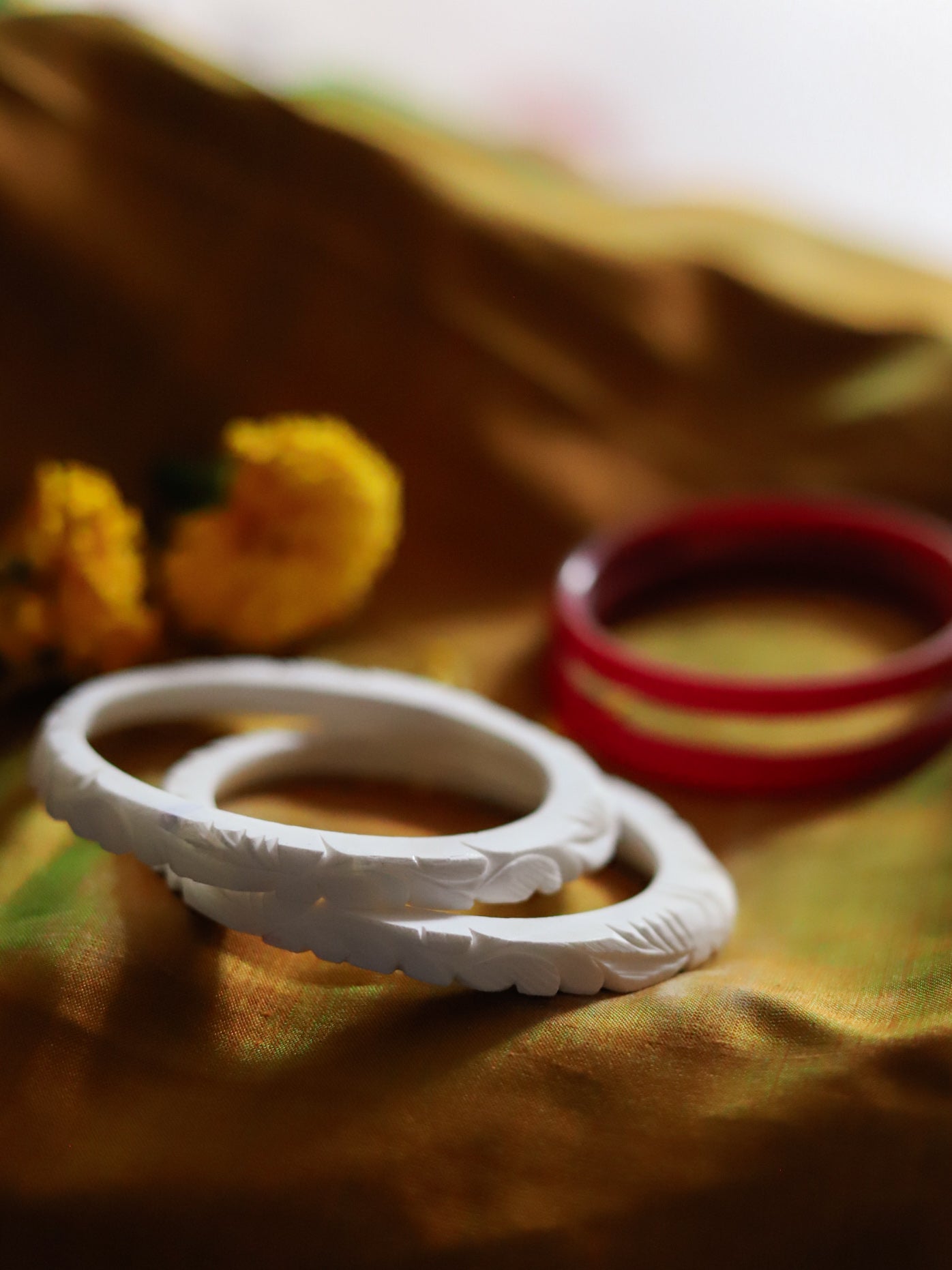 Handcarved Shakha Pola Bangle Pair (2.8 Inch)