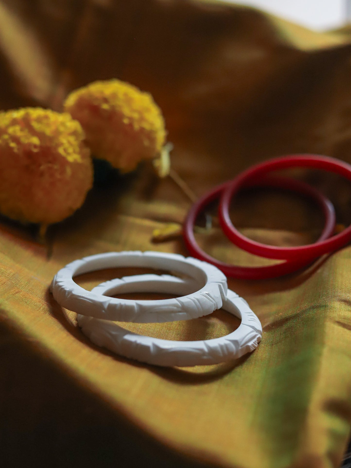 Handcarved Shakha Pola (2.6 Inch)