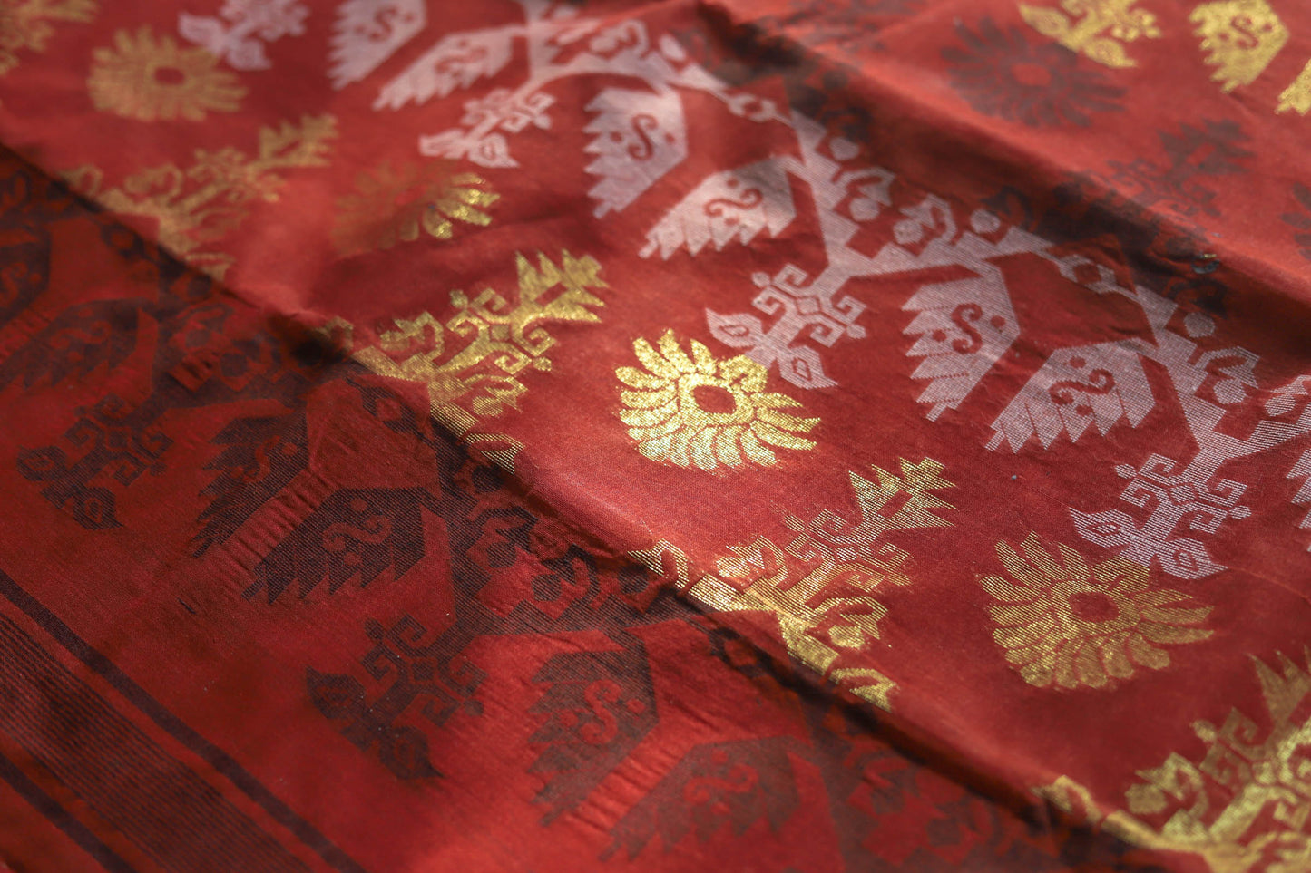 Handwoven Bengal Tant Saree (Tangail Saree)