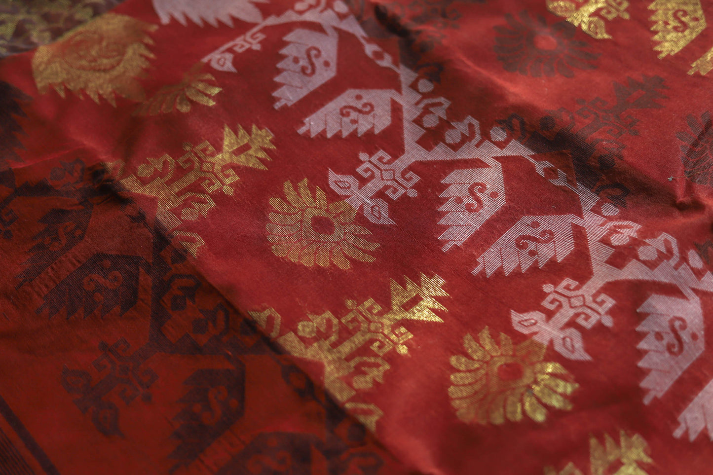 Handwoven Bengal Tant Saree (Tangail Saree)
