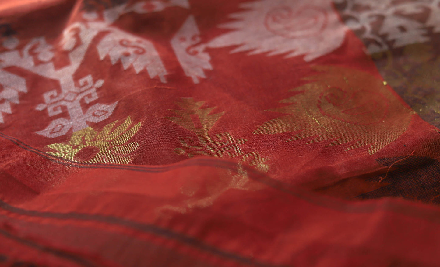 Handwoven Bengal Tant Saree (Tangail Saree)