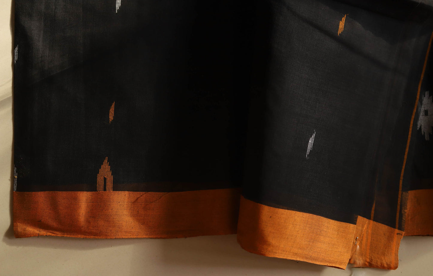 Handwoven Bengal Tant Saree (Tangail Saree) in Jamdani Weave