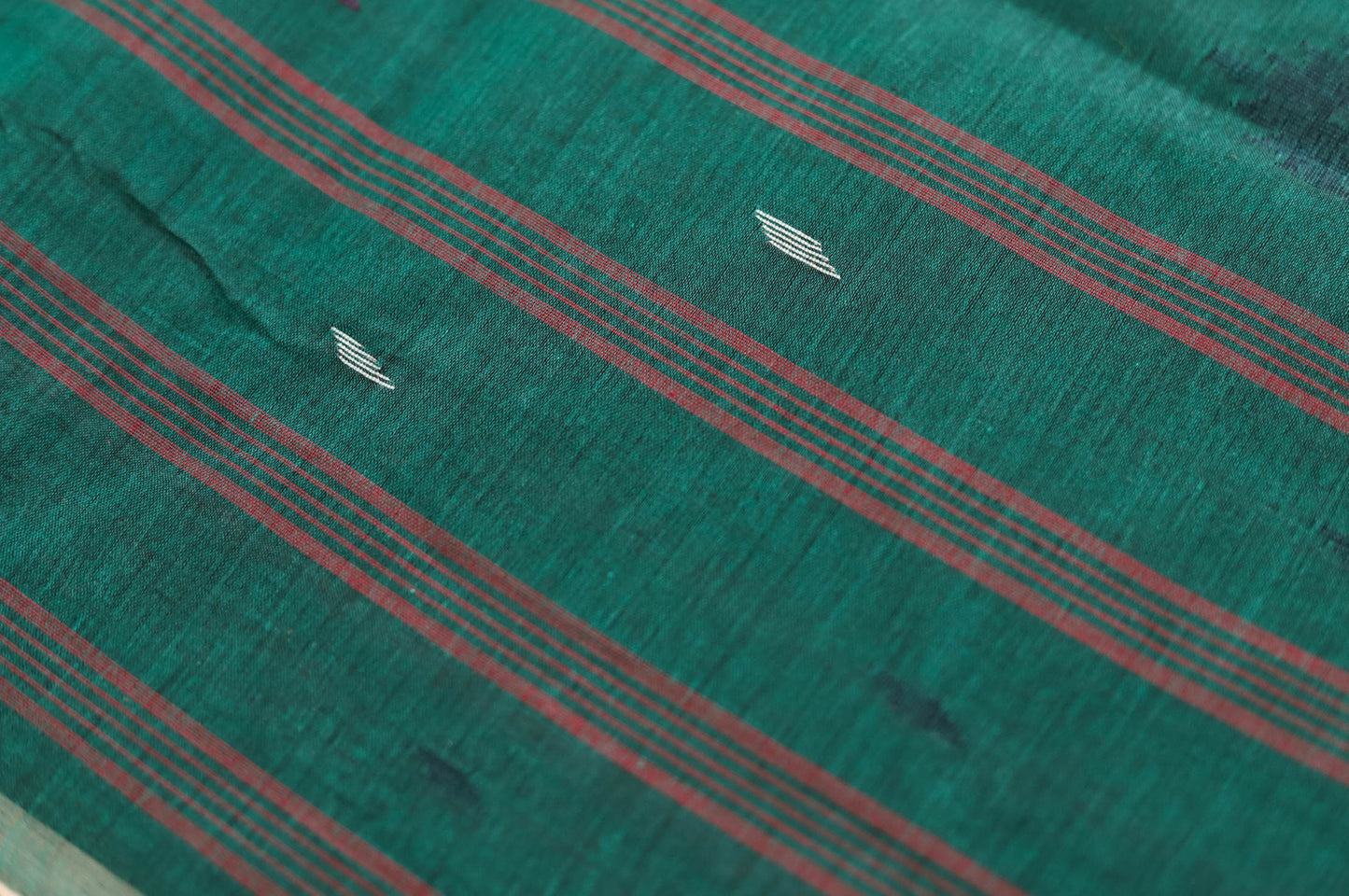 Handwoven Bengal Tant Saree (Tangail Saree) in Jamdani Weave