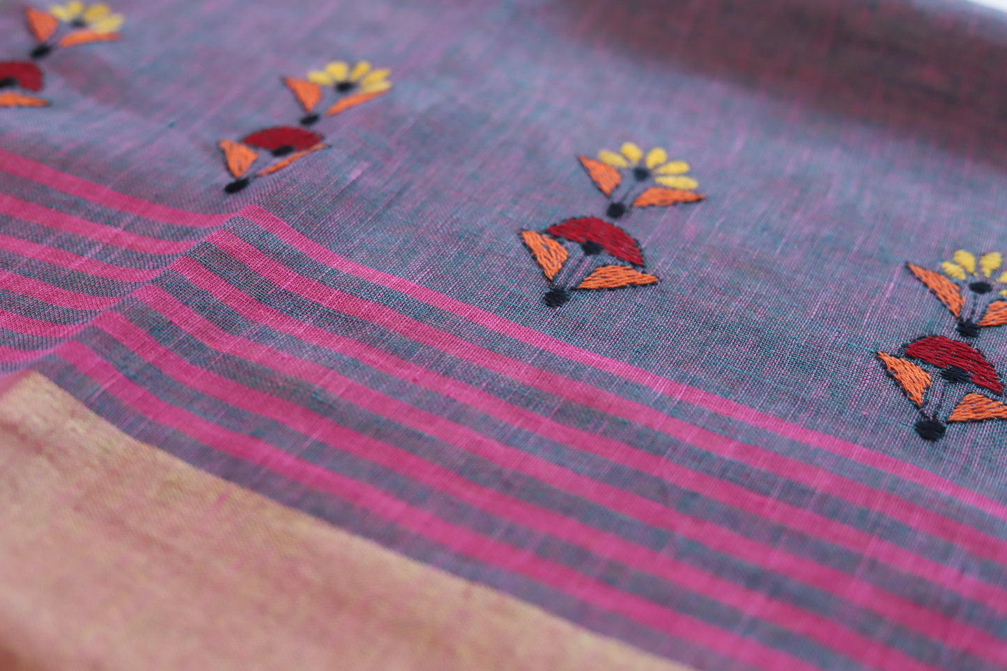 Handwoven Bengal Linen Saree