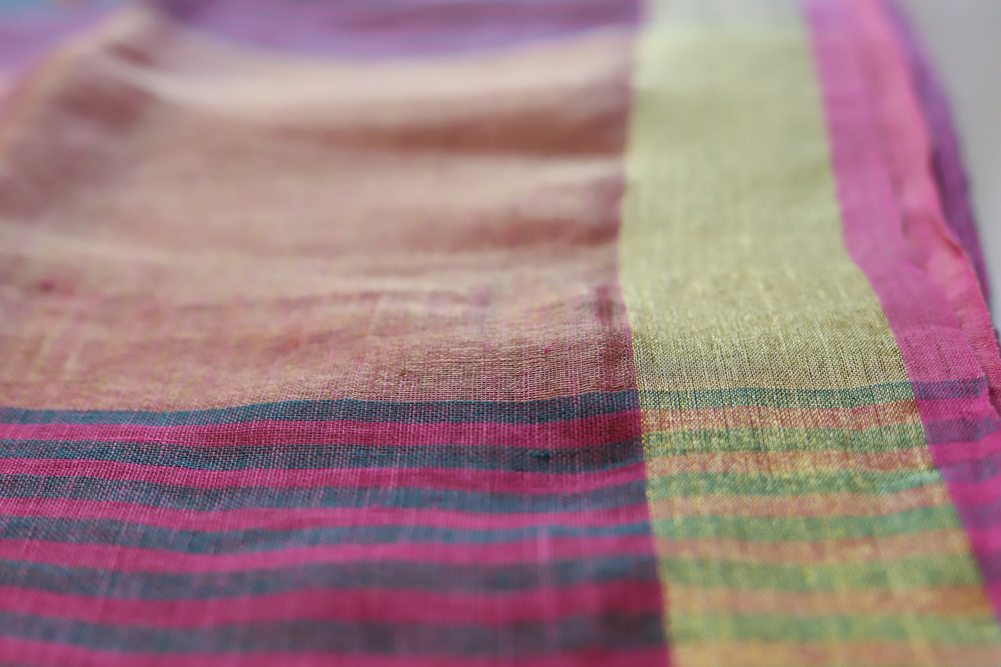 Handwoven Bengal Linen Saree