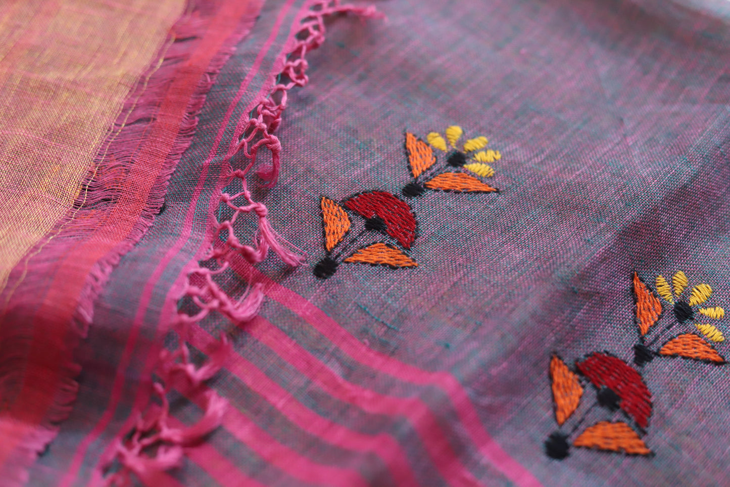Handwoven Bengal Linen Saree