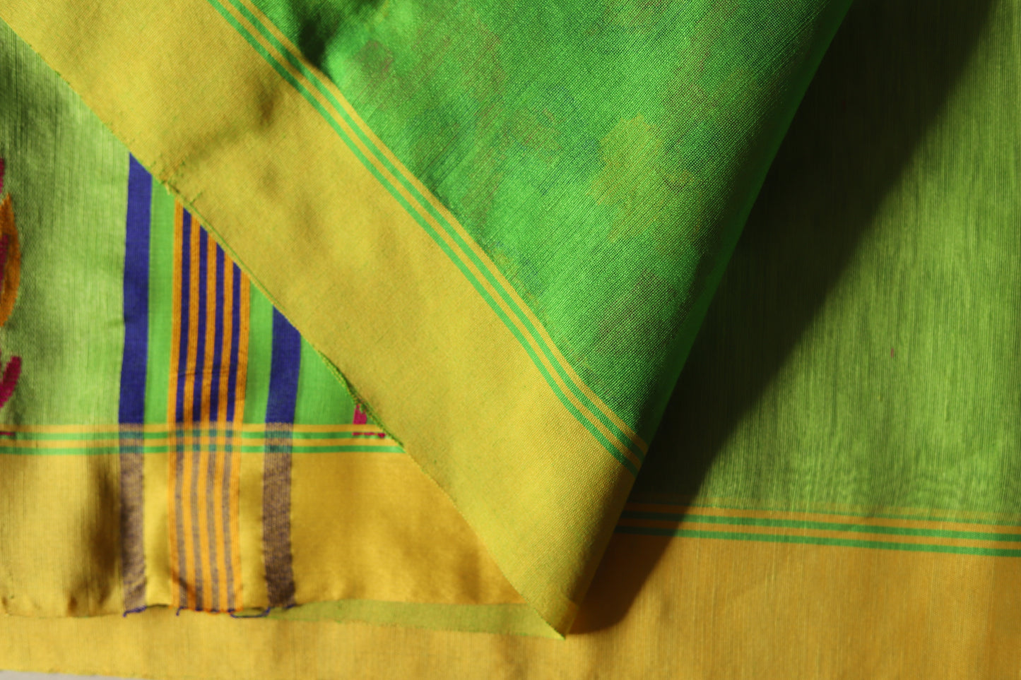 Handwoven Bengal Linen Saree