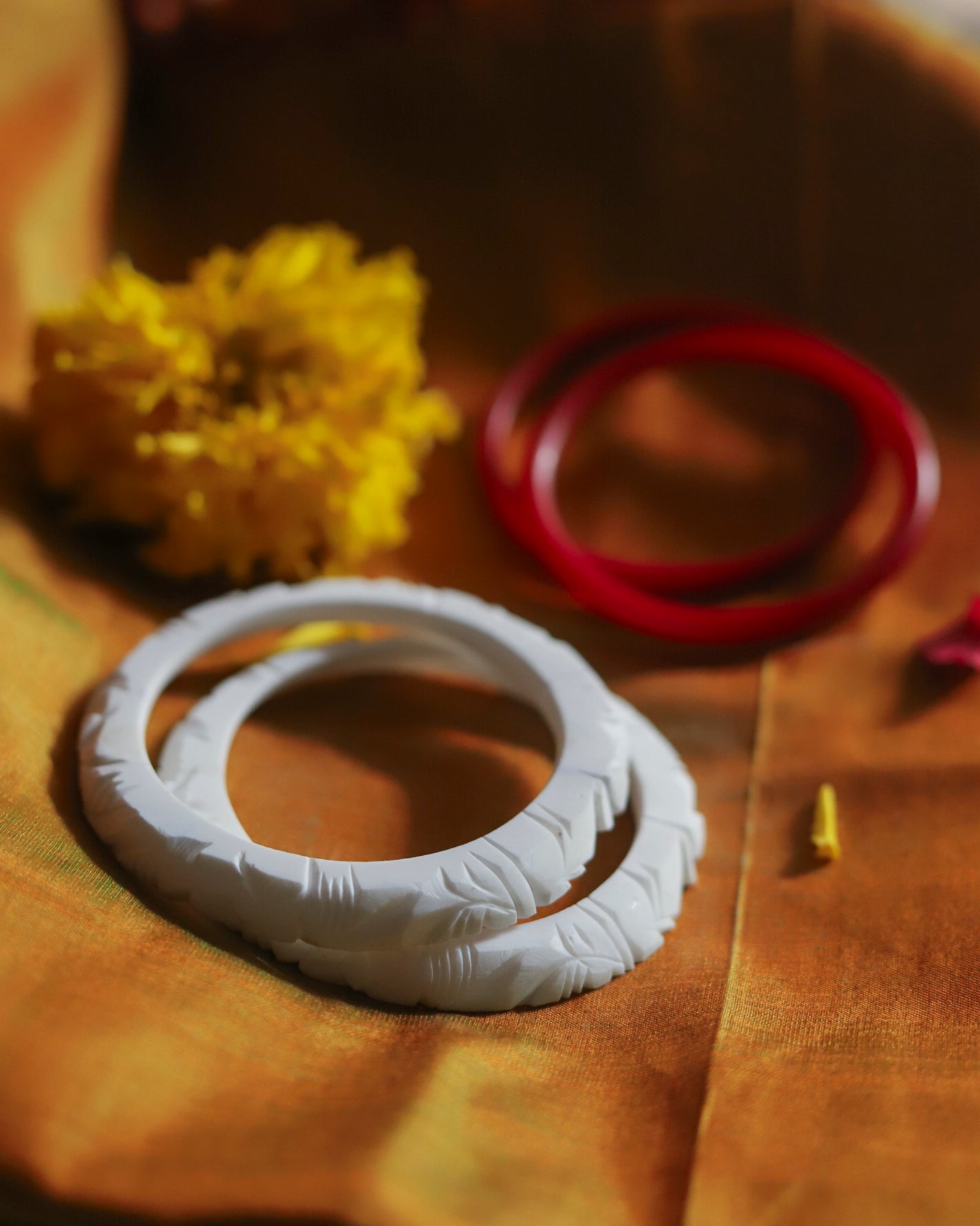 Handcarved Shakha Pola Bangle Pair (2.6 Inch)
