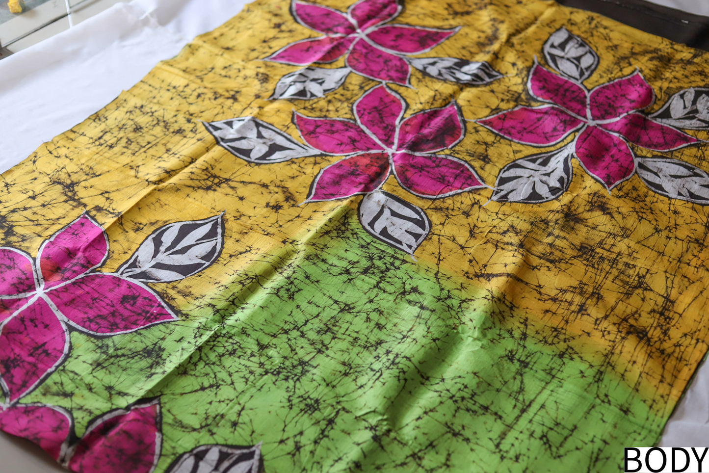 Handwoven Bengal Hand Batik Silk Saree