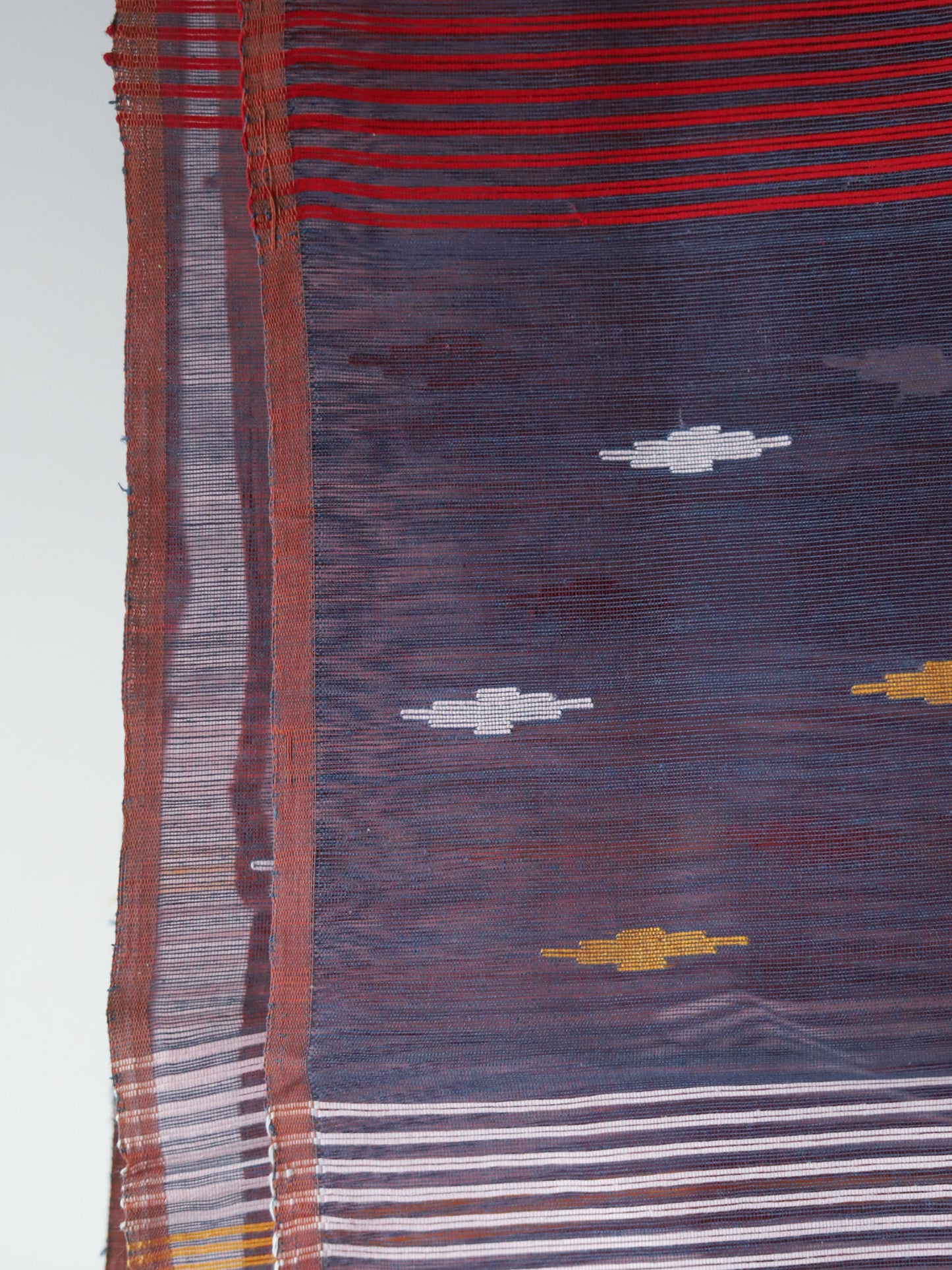 Handwoven Bangla Cotton Dupatta in Jamdani Weave