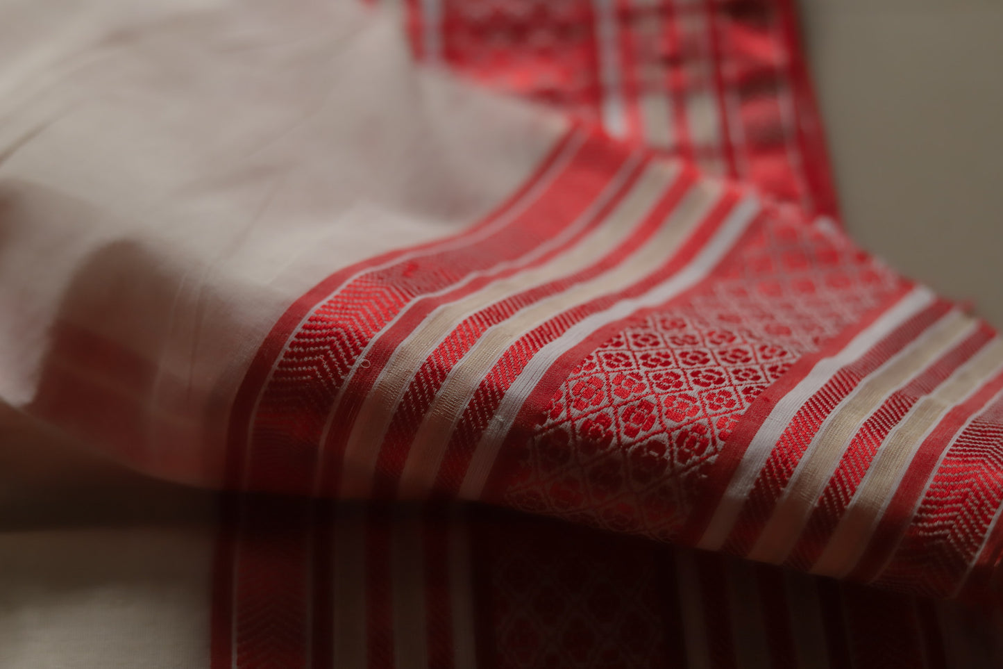 Handwoven Bengal White and Red Cotton Saree