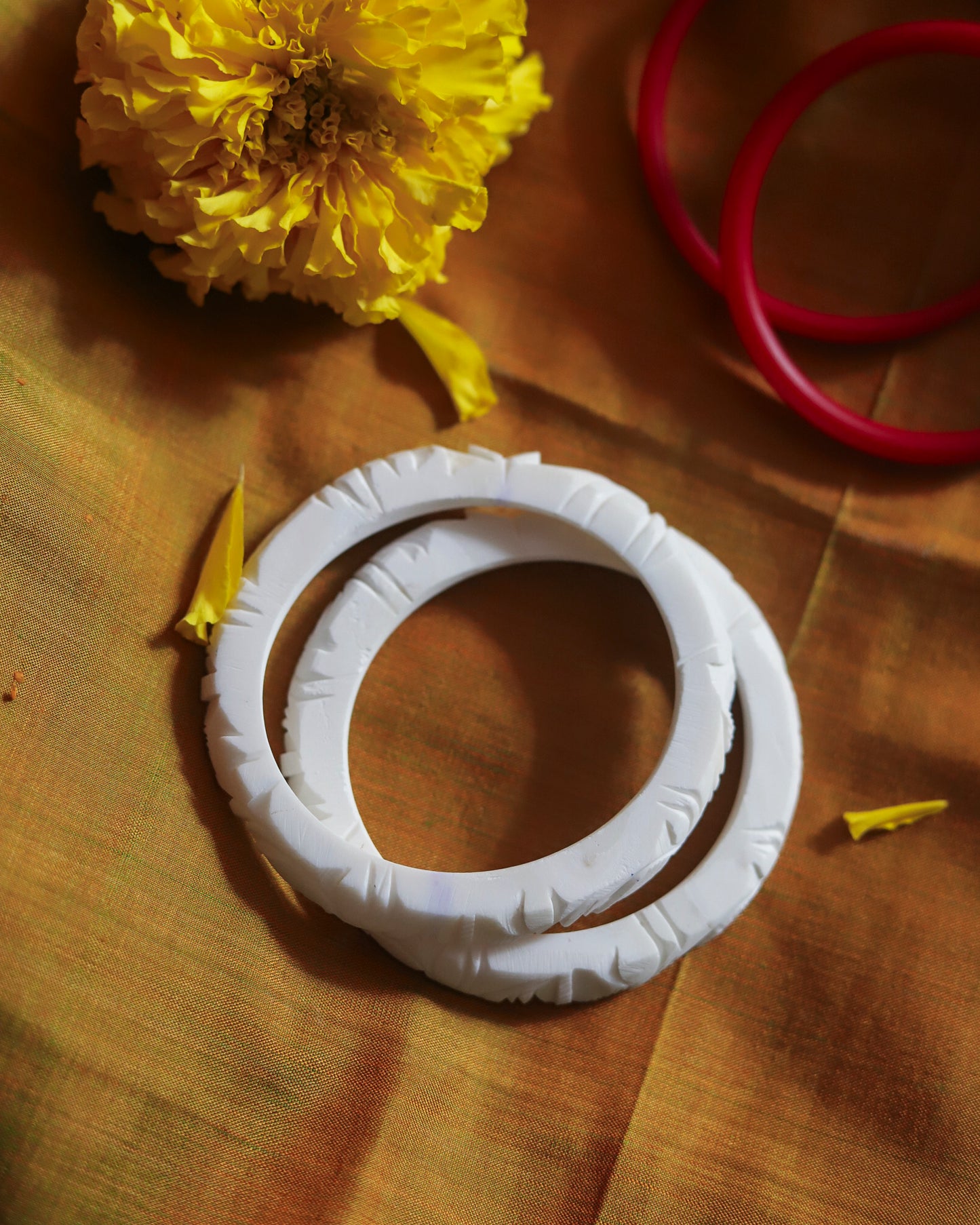 Handcarved Shakha Pola Bangle Pair (2.4 Inch)