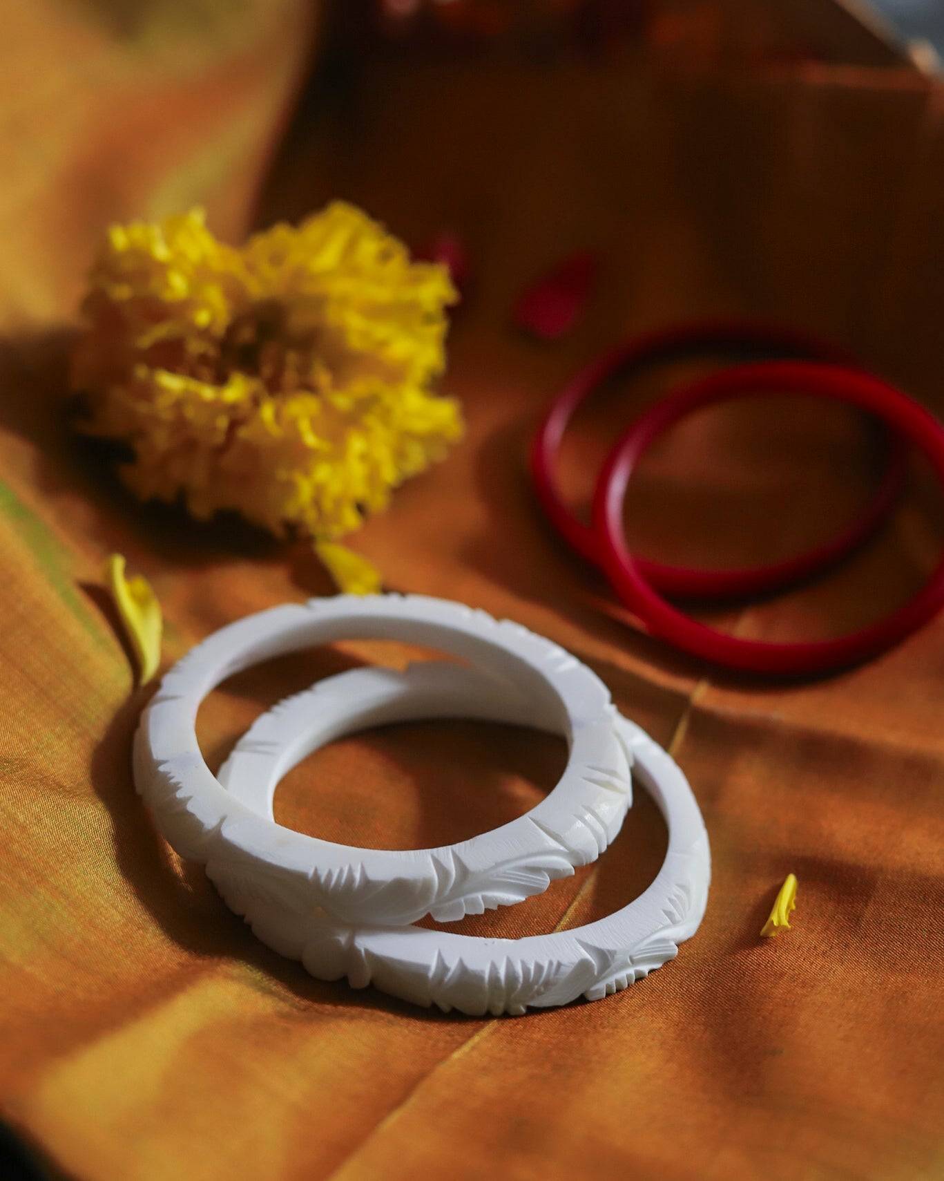 Handcarved Shakha Pola Bangle Pair (2.4 Inch)