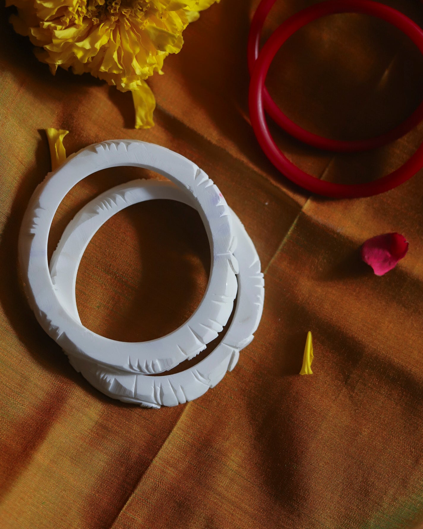 Handcarved Shakha Pola Bangle Pair (2.4 Inch)