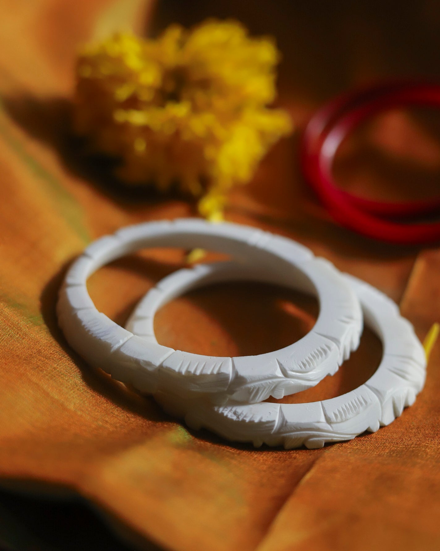 Handcarved Shakha Pola Bangle Pair (2.8 Inch)