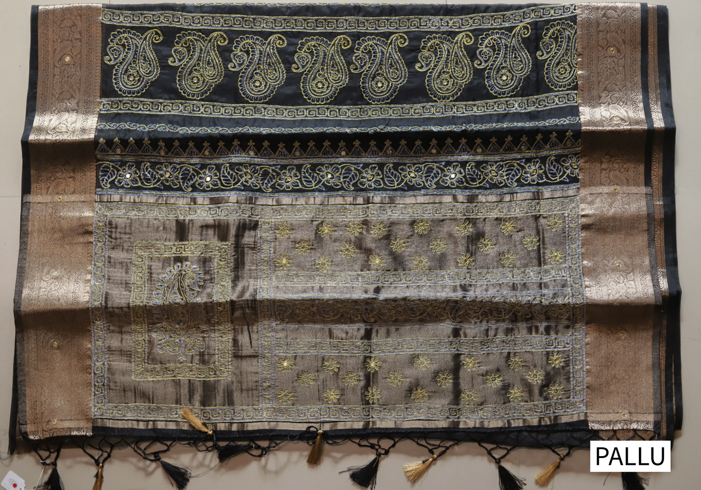Handmade Calcutta Saree