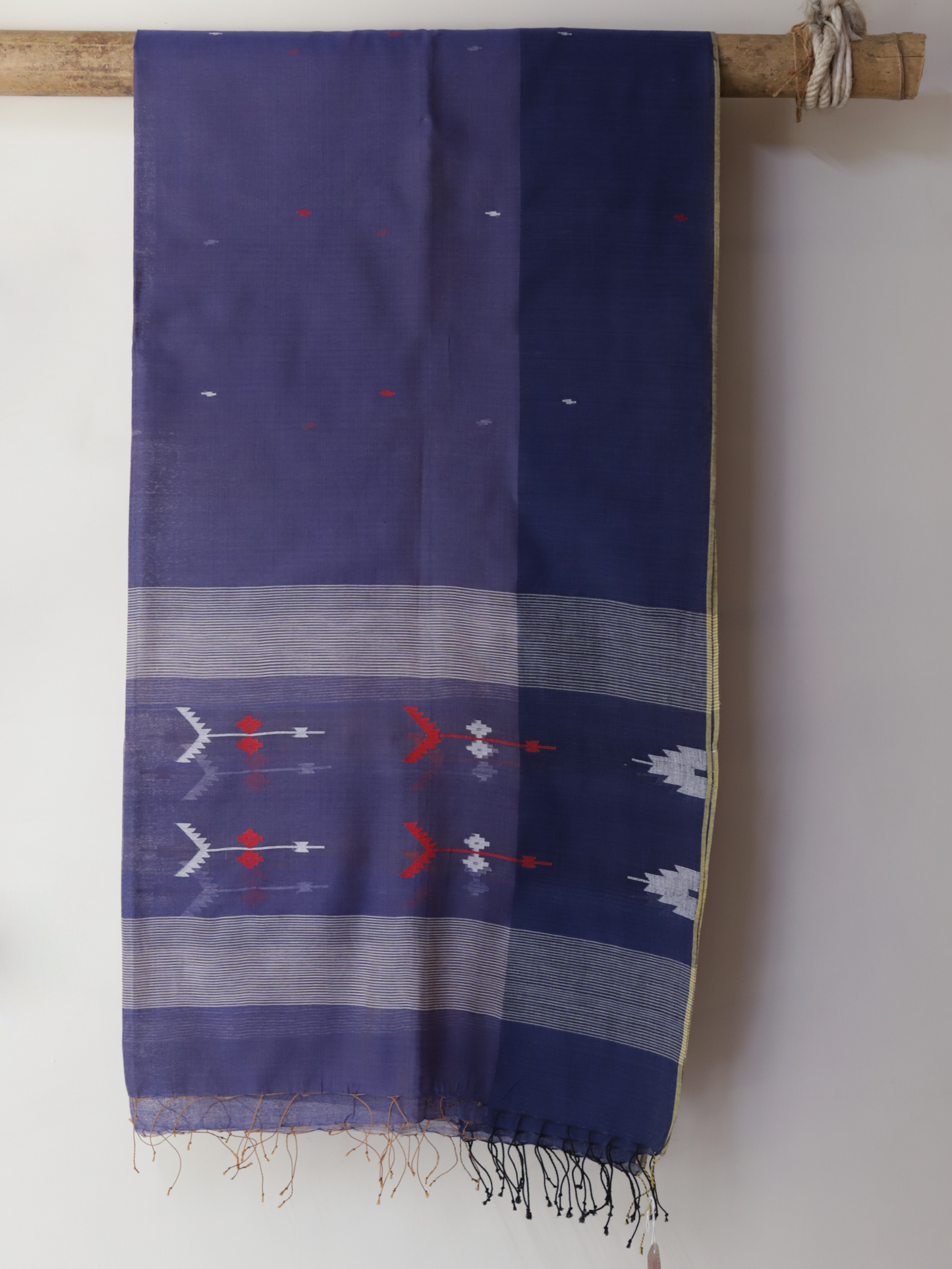 Handwoven Bengal Cotton Dupatta in Jamdani Weave