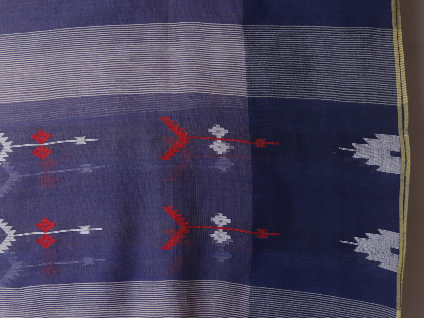 Handwoven Bengal Cotton Dupatta in Jamdani Weave