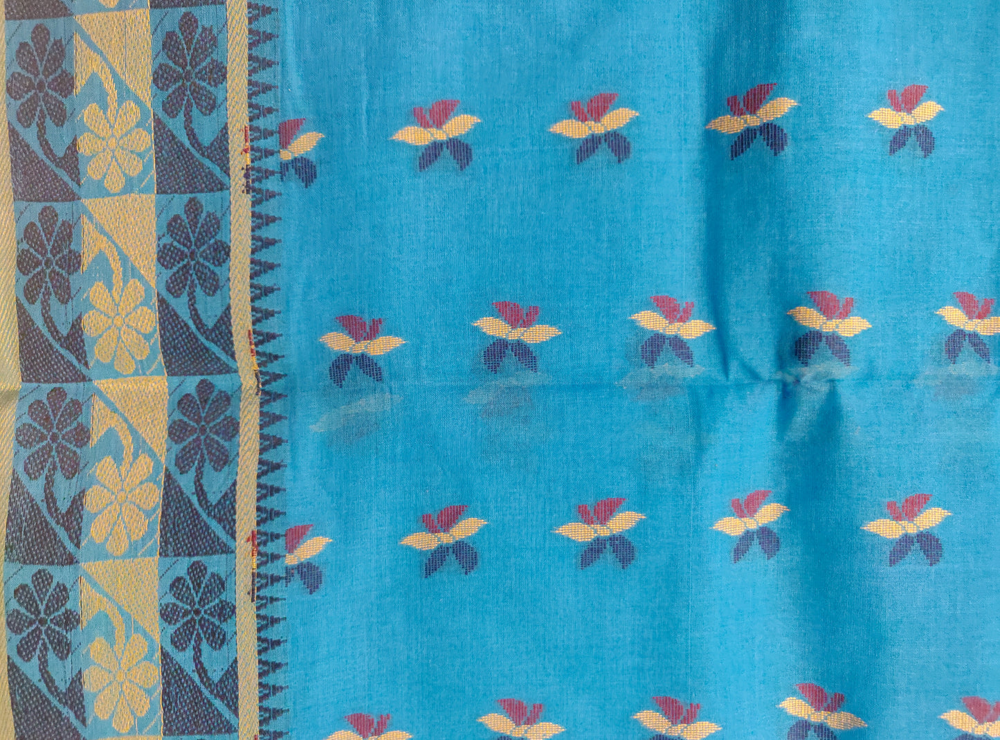 Handwoven Bengal Tant Saree (Tangail Saree)
