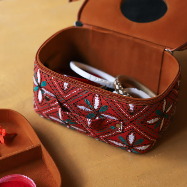 Bengal Kantha Embroidery Handcrafted Jewellery Box